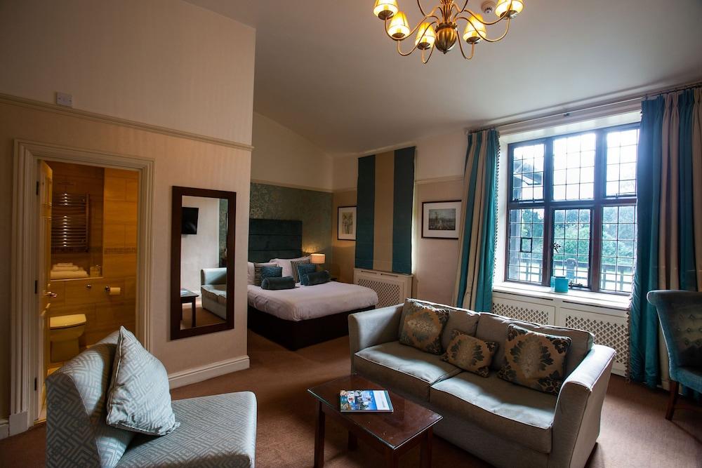Inglewood Manor Hotel Ledsham  Eksteriør billede