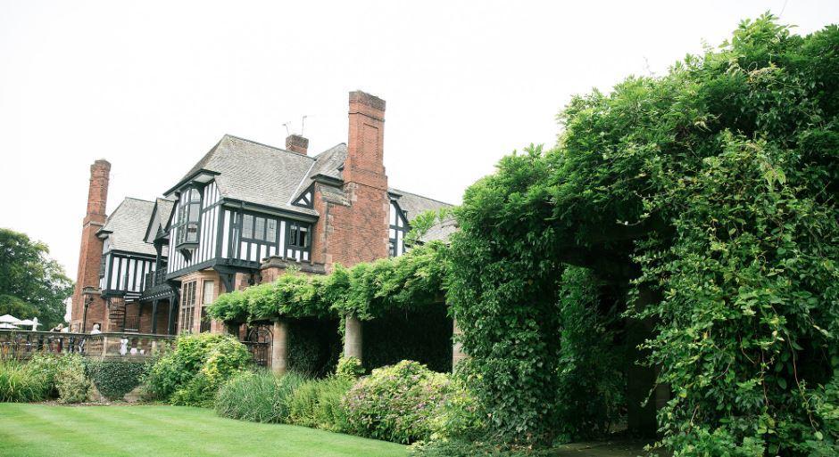 Inglewood Manor Hotel Ledsham  Eksteriør billede